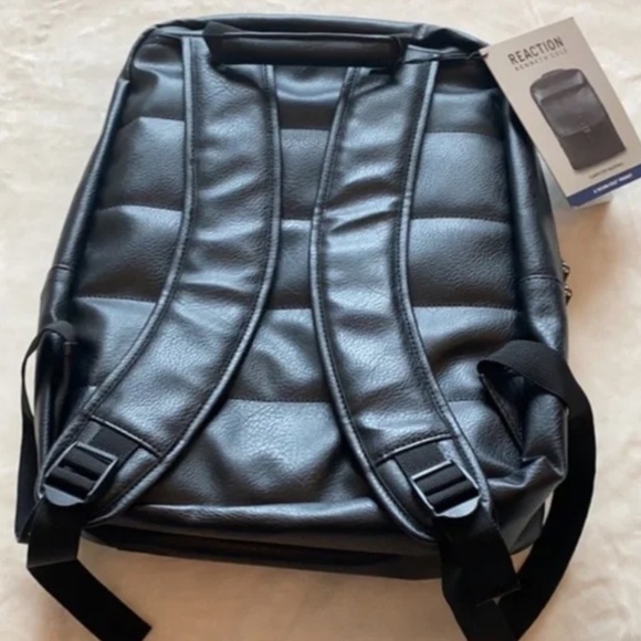 NWT BLACK KENNETH COLE "MODERN PACK-NOLOGY" BACKPACK - Picture 2 of 8